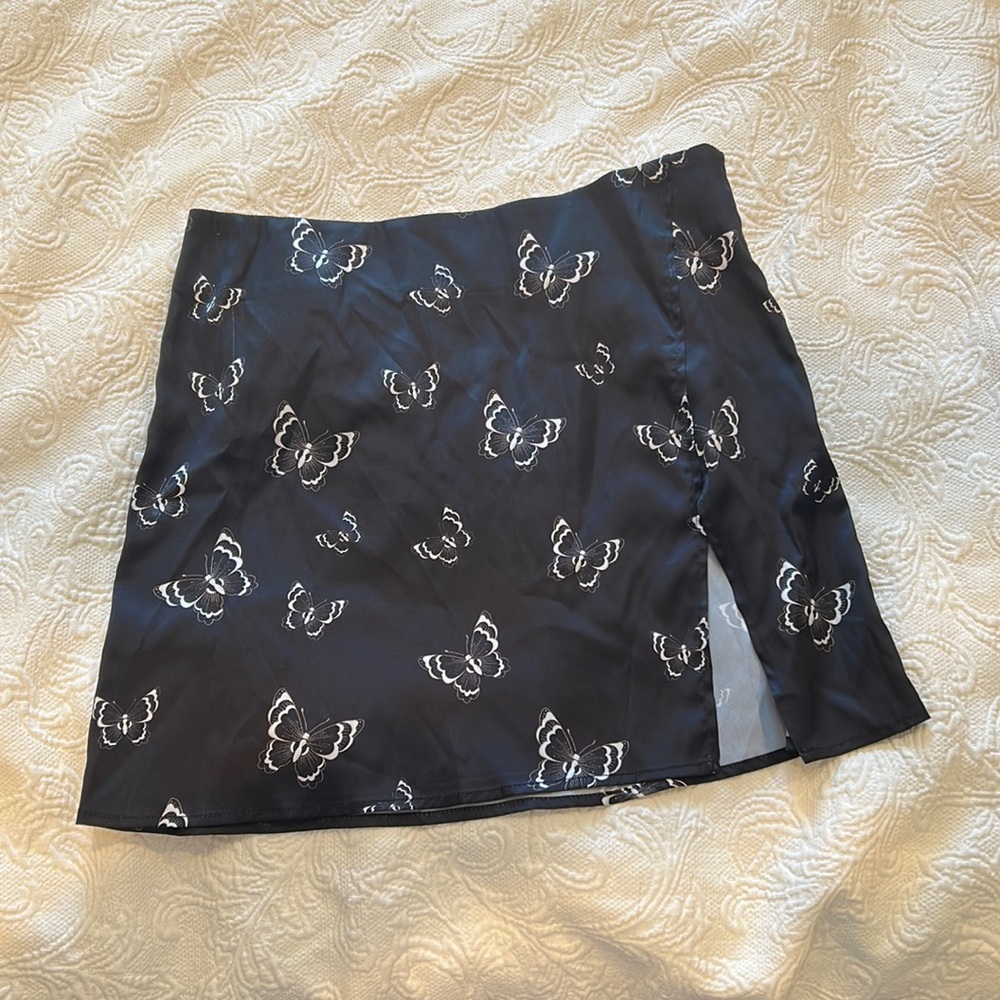 Soaring high skirt